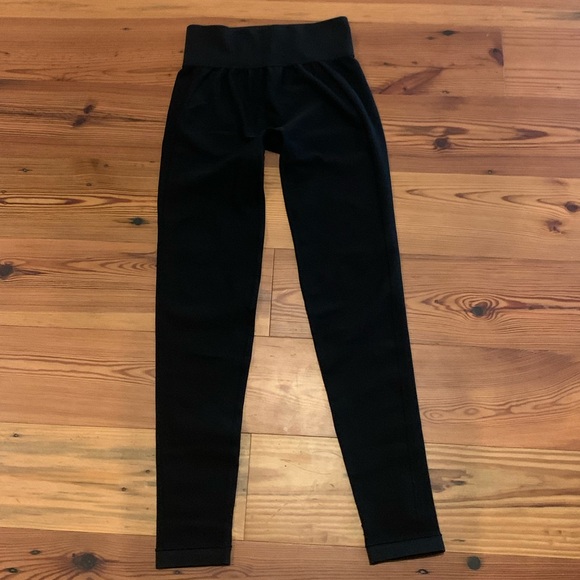 Gymshark // black leggings - Picture 3 of 3